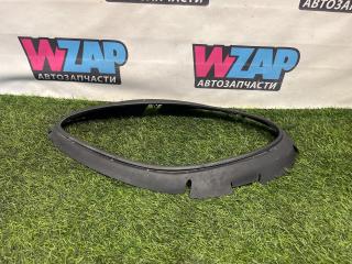 уплотнитель Porsche Macan 1 поколение (2013 - 2019), 95B941323K