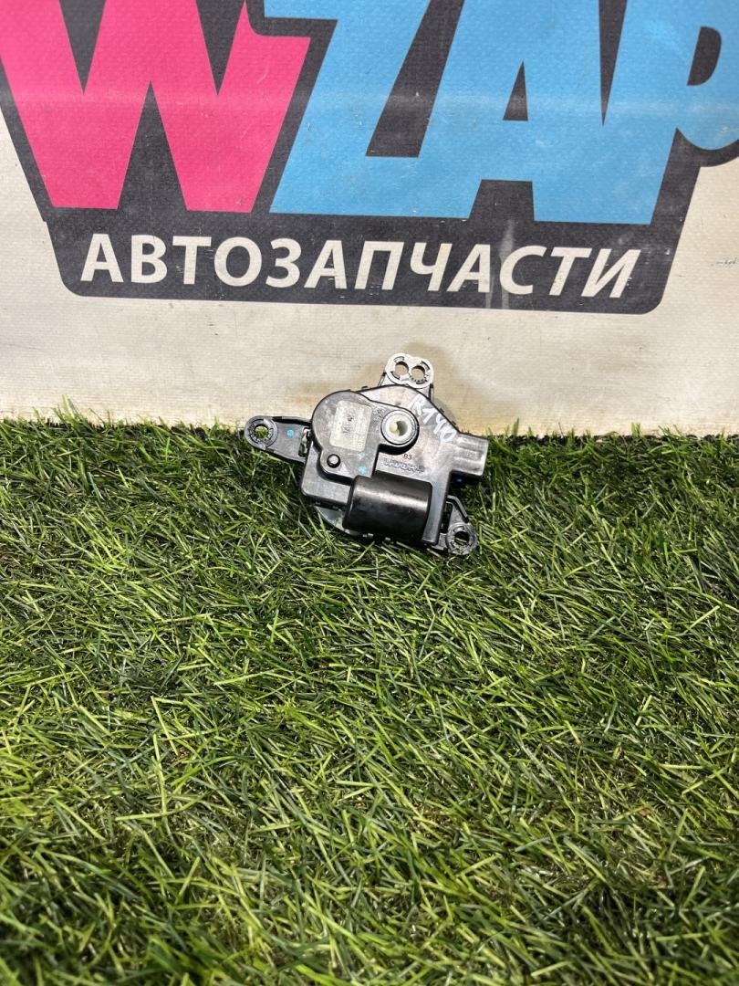 моторчик заслонки печки Tesla Model X 1 поколение 2017, электро, белый, HVCC-D267-AP9BA02 - фото №1