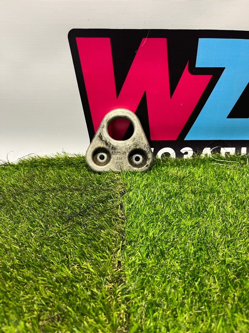 кронштейн радиатора Buick Encore GX 1 поколение 2023, 1.2 л., бензин, АКПП, внедорожник 5 дв., передний привод - фото №1