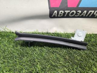 направляющая стекла Ford Mustang 6 поколение S550 [рестайлинг] 2019, 2.3 л., бензин, АКПП, черный, купе, задний привод, FR3B63214A32AB