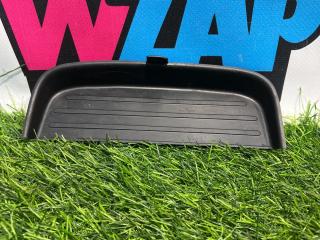 пластик Ford Mustang 6 поколение S550 [рестайлинг] 2018, 2.3 л., бензин, АКПП, желтый, купе, задний привод, FR3B-63045M97-A