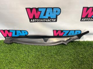 уплотнитель Volkswagen Jetta 7 поколение 2019, 1.4 л., бензин, МКПП, черный, седан, передний привод, 17A821112B