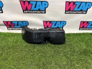 Крепление бампера заднего Ford Mustang 6 поколение S550 [рестайлинг] 2018, 2.3 л., бензин, АКПП, кабриолет, задний привод, JR3B17D961A