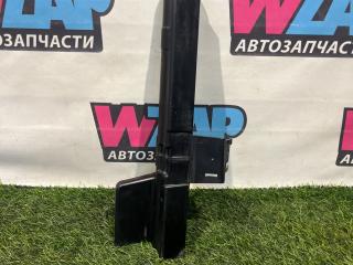 воздуховод (дефлектор) радиатора Ford Mustang 6 поколение S550 [рестайлинг] 2018, 2.3 л., бензин, АКПП, кабриолет, задний привод, FR3B-8103-BC