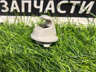 Крепление (крючок) солнцезащитного козырька Volkswagen Jetta 7 поколение 2019, 1.4 л., бензин, МКПП, черный, седан, передний привод, 560857561B