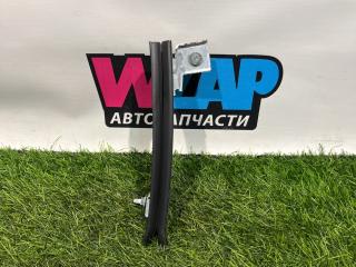 направляющая стекла Ford Mustang 6 поколение S550 [рестайлинг] 2018, 2.3 л., бензин, АКПП, серебро, кабриолет, задний привод, FR3B63214A33AB