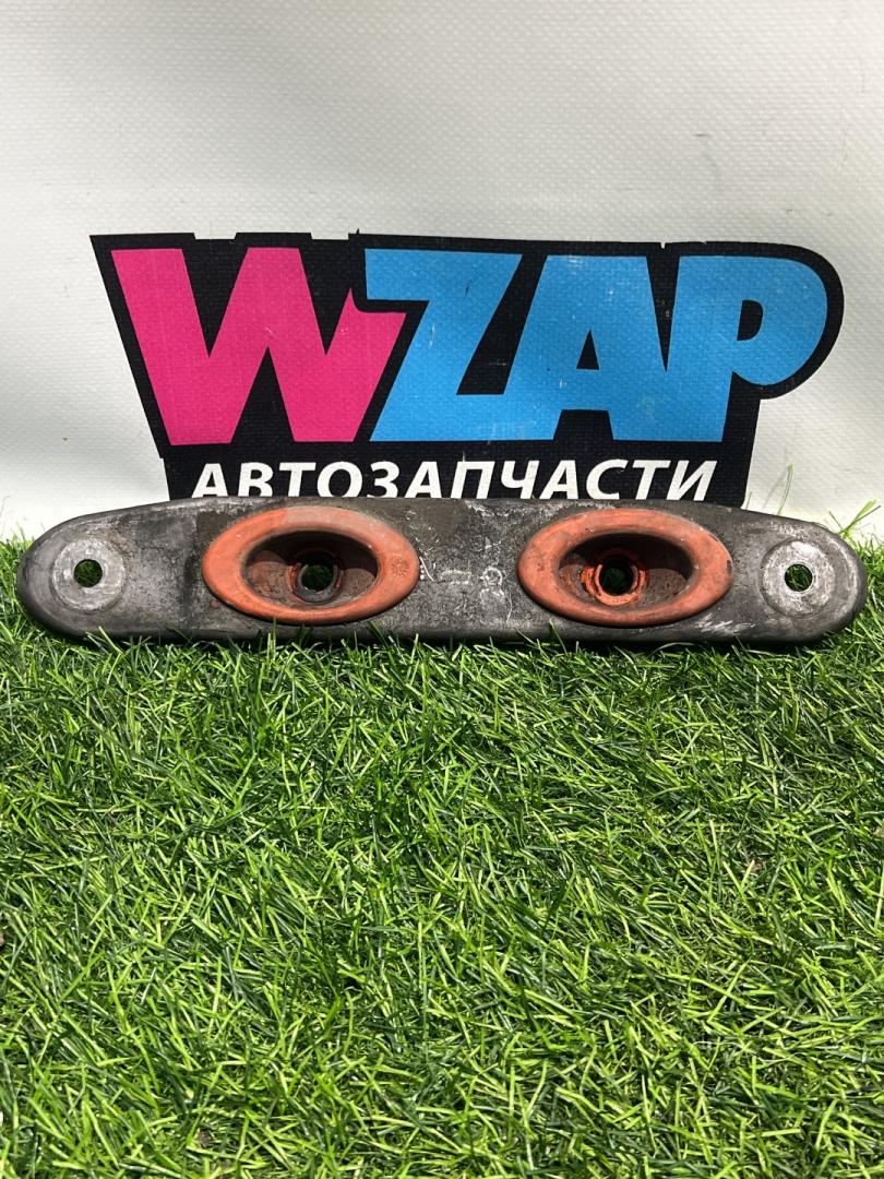 кронштейн глушителя Volkswagen Jetta 7 поколение 2019, 1.4 л., бензин, МКПП, черный, седан, передний привод - фото №1