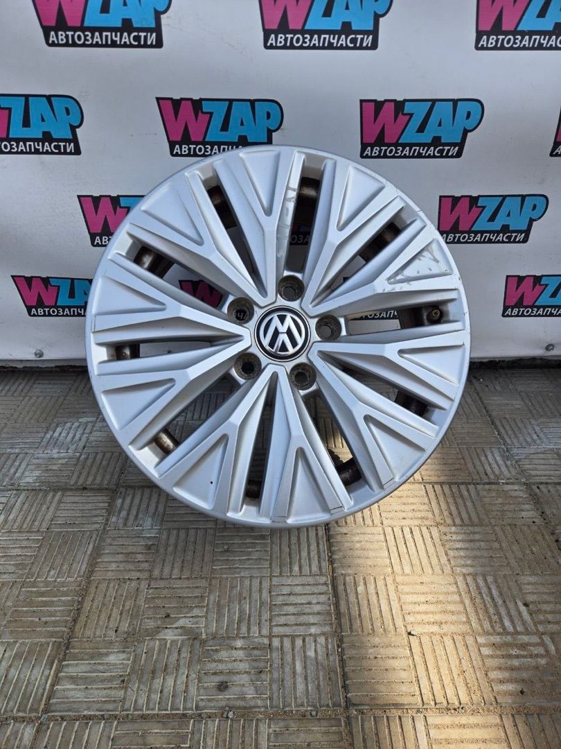 диск литой Volkswagen Jetta 7 поколение 2019, 1.4 л., бензин, АКПП, серый, седан, передний привод - фото №1