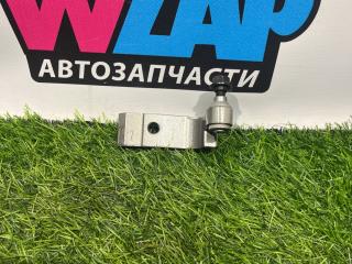 петля двери Mini Clubman 2 поколение (F54) 2017, 2.0 л., бензин, АКПП, передний привод