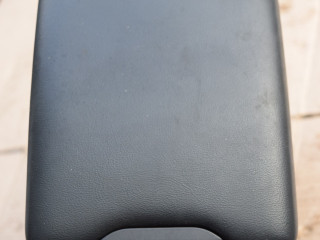 подлокотник Volvo XC60 1 поколение 2011, 2.4 л., дизель, АКПП, универсал, 30791394