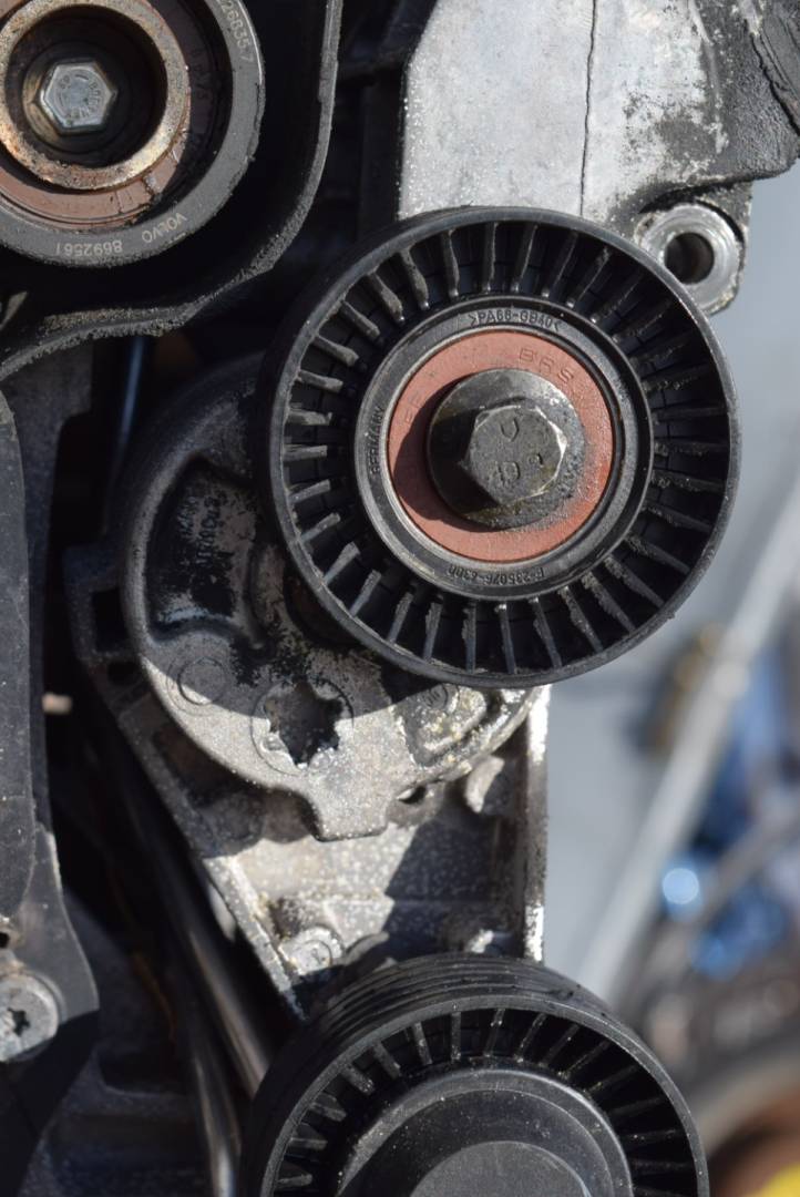 натяжитель Volvo S60 1 поколение 2002, 2.4 л., D5, D 5244 T, дизель, АКПП, седан, передний привод - фото №1