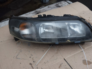 фара правая Volvo XC70 1 поколение 2003, 2.4 л., Ti, дизель, АКПП, универсал, полный подключаемый привод, 8620687