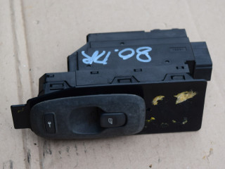кнопка стеклоподъемника двери Volvo V70 2 поколение 2001, 2.4 л., i, B 5244 S2, бензин, АКПП, универсал, передний привод, 8682837