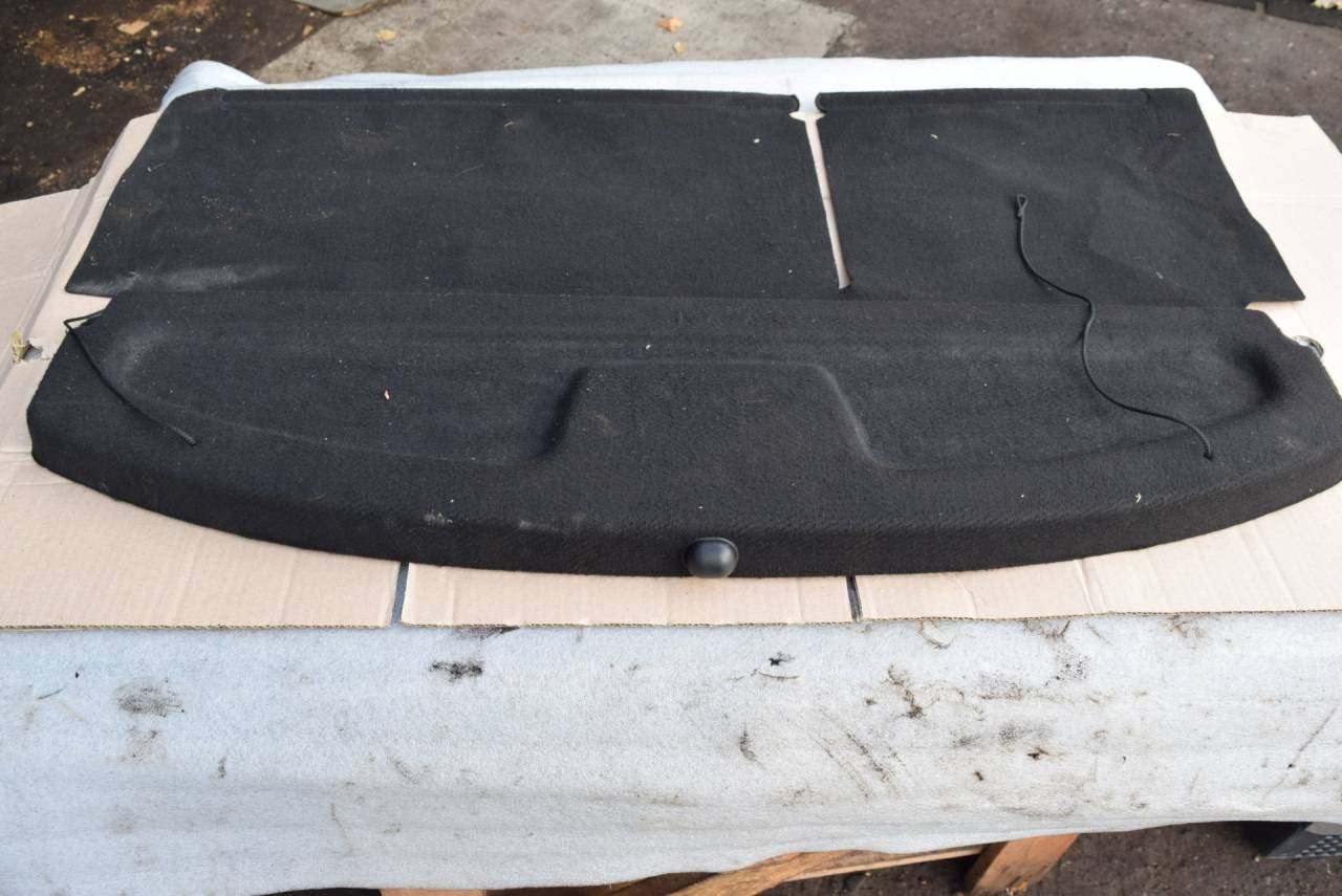 полка багажника Toyota Yaris XP9 2008, D-4D, робот, передний привод, 643300D110, 643300D110C0 - фото №1