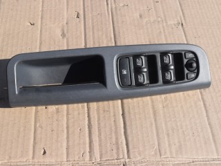 блок управления стеклоподъемниками Volvo V50 1 поколение [рестайлинг] 2010, 1.6 л., D 4164 T, дизель, МКПП, универсал, передний привод, 31295120AA, 31295120