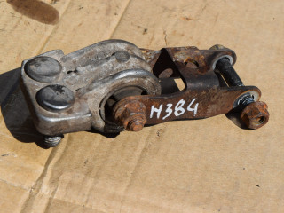 подушка крепления КПП Volvo XC70 1 поколение 2002, 2.5 л., Ti, B 5254 T2, бензин, МКПП, универсал, полный подключаемый привод