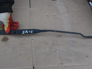 щеткодержатель (поводок стеклоочистителя, дворник) Audi A4 B5 1996, 1.6 л., ADP, бензин, МКПП, седан, 8D1955408B