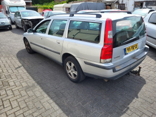 Volvo V70 2 поколение