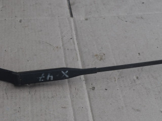 щеткодержатель (поводок стеклоочистителя, дворник) Audi 80 8C/B4 1993, 1.8 л., бензин, МКПП, 893955407C