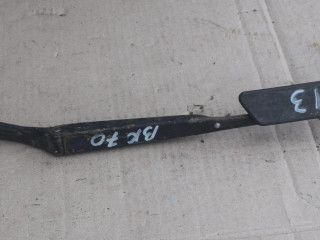 щеткодержатель (поводок стеклоочистителя, дворник) Renault Kangoo 1 поколение 1998, 1.4 л., бензин, МКПП