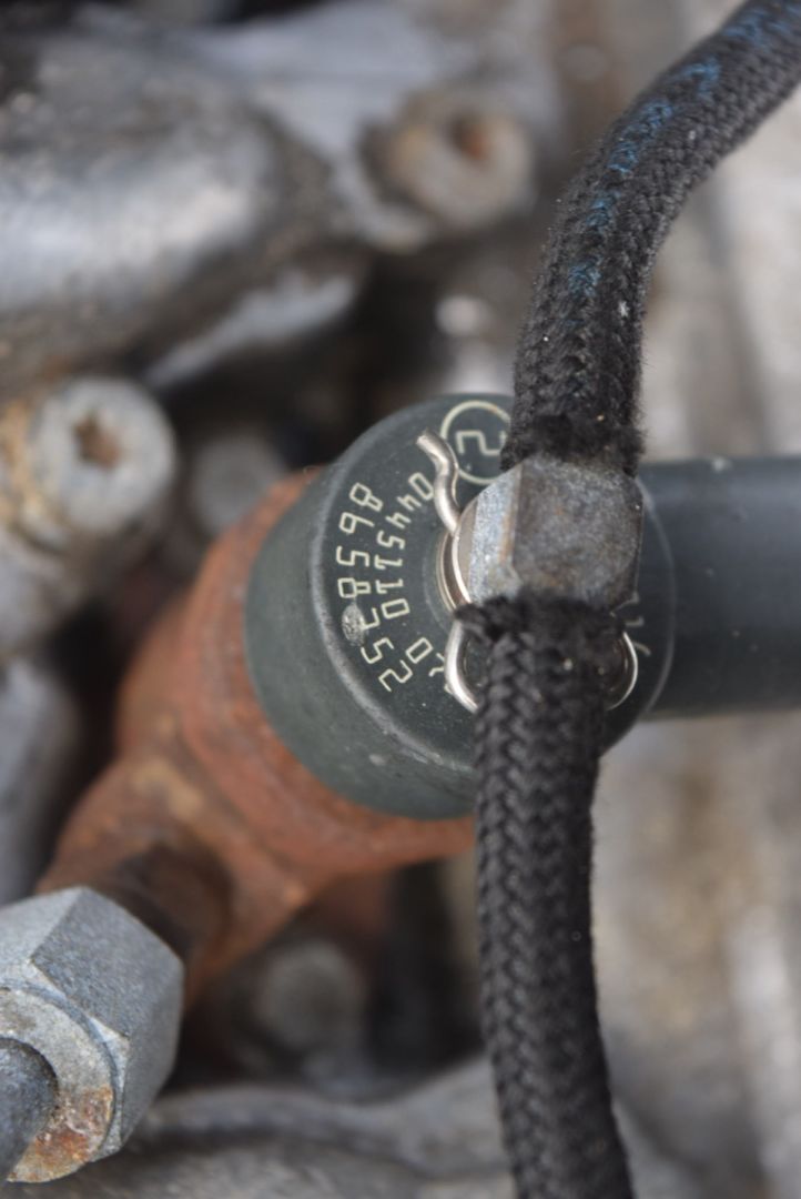 форсунка Volvo S60 1 поколение 2004, 2.4 л., D5, D 5244 T, дизель, МКПП, седан, передний привод, 0445110078, 8658352 - фото №1