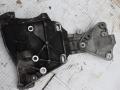 кронштейн генератора Volvo XC60 1 поколение 2009, 2.4 л., D5, D 5244 T10, дизель, АКПП, полный подключаемый привод, 31258329 - фото №2