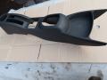 консоль салона Toyota Yaris XP9 2008, D-4D, робот, передний привод, 589100D010 - фото №3