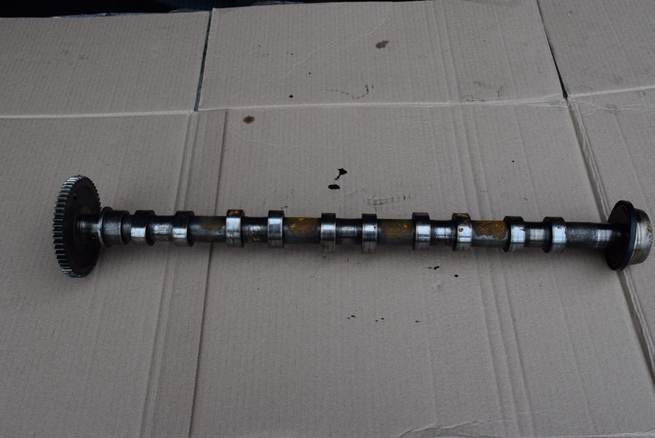 распредвал Volvo S80 2 поколение 2009, 2.4 л., D5, D 5244 T5, дизель, МКПП, седан, передний привод, 30677509 - фото №1