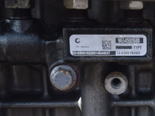 топливная рампа Volvo V50 1 поколение [рестайлинг] 2010, 1.6 л., D 4164 T, дизель, МКПП, универсал, передний привод, 9654592680