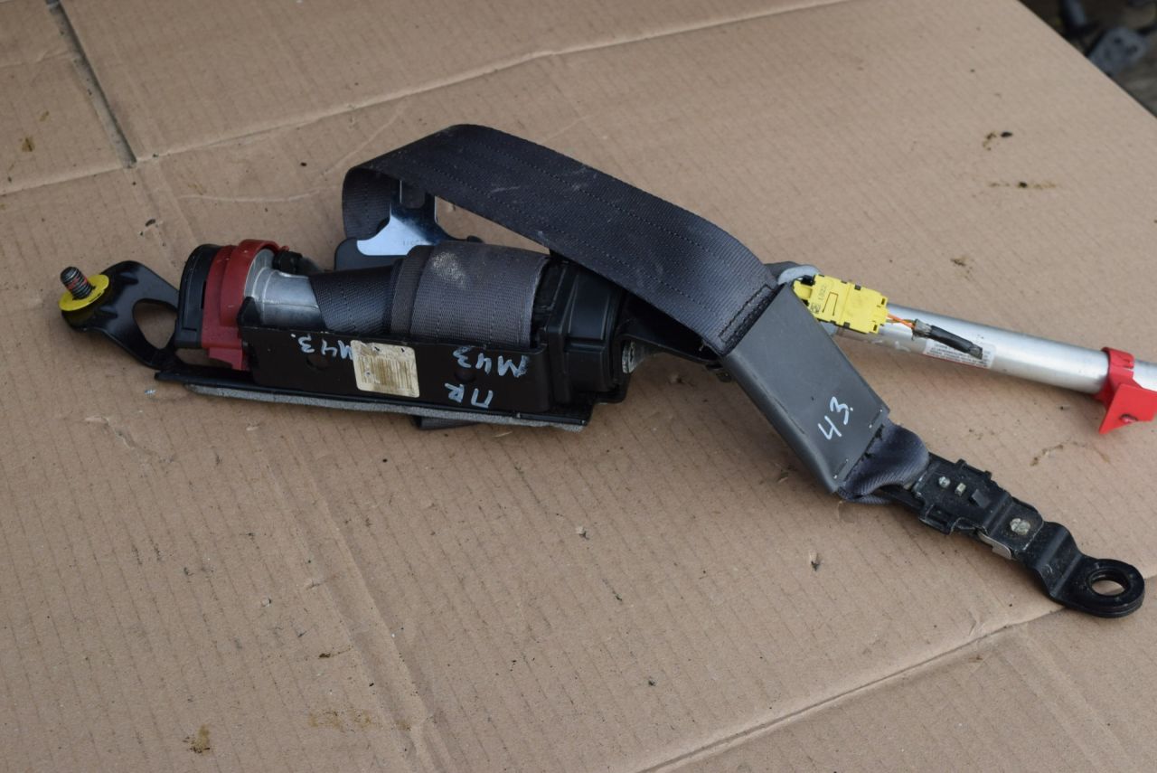 ремень безопасности Volvo XC70 2 поколение 2002, 2.4 л., Ti, B 5244 T3, бензин, АКПП, универсал, полный подключаемый привод, 8626242 - фото №1