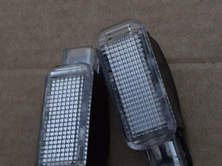 фонарь салона (плафон) Audi Q5 8R [рестайлинг] 2013, 2.0 л., TFSI, CNCD, бензин, АКПП, полный подключаемый привод, 4B0947415A