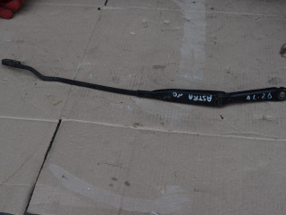 щеткодержатель (поводок стеклоочистителя, дворник) Opel Astra G 2000, 1.7 л., дизель, МКПП, хетчбэк 5 дв., 90559554