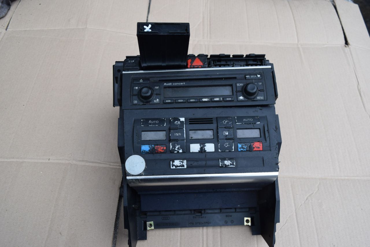 блок управления печки / климат-контроля Audi A4 B6 2001, 1.9 л., дизель, седан, 8E0820043H - фото №1