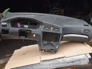 панель передняя салона (торпедо) Volvo V70 2 поколение 2001, 2.4 л., i, B 5244 S2, бензин, АКПП, универсал, передний привод