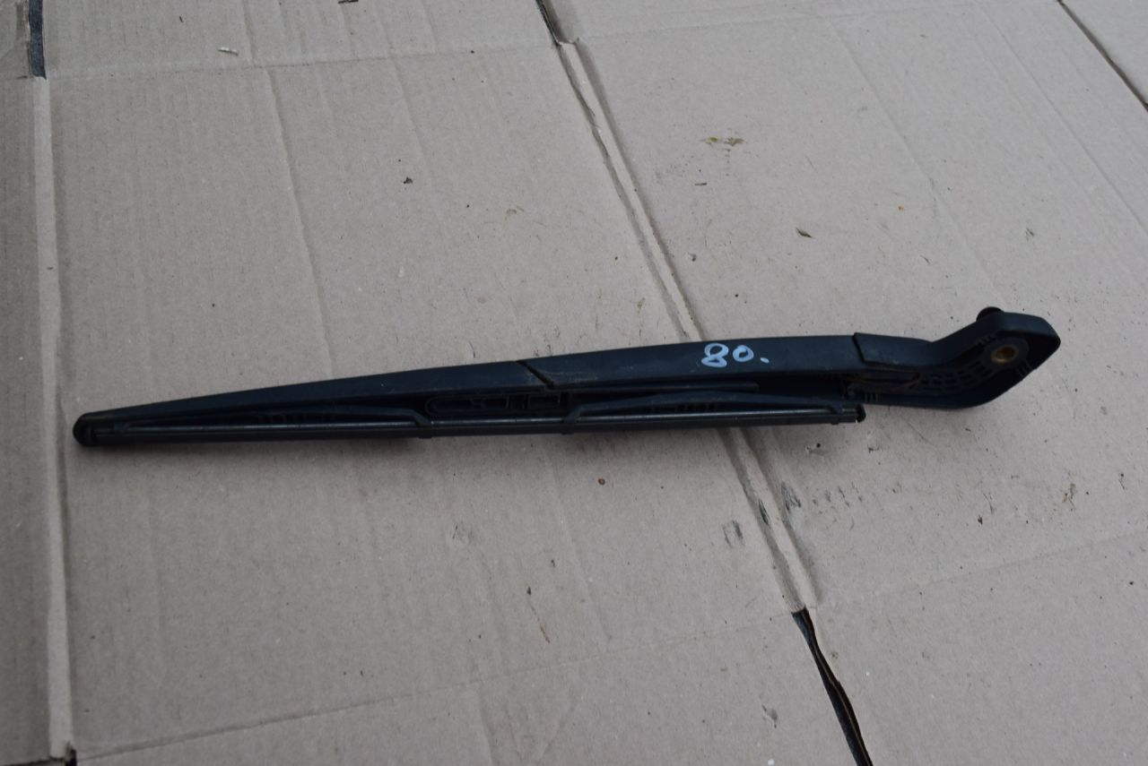 щеткодержатель задний Volvo V70 2 поколение 2001, 2.4 л., i, B 5244 S2, бензин, АКПП, универсал, передний привод - фото №1