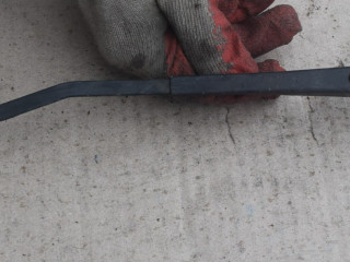 щеткодержатель (поводок стеклоочистителя, дворник) Skoda Felicia 1 поколение 1996, 1.6 л., бензин, 441978590556