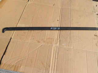 молдинг стекла Volvo XC70 2 поколение 2002, 2.5 л., Ti, B 5254 T2, бензин, МКПП, универсал, полный подключаемый привод