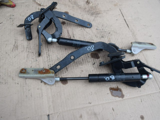 петля крышки багажника Volvo V70 2 поколение 2001, 2.4 л., i, B 5244 S2, бензин, АКПП, универсал, передний привод, 8643038