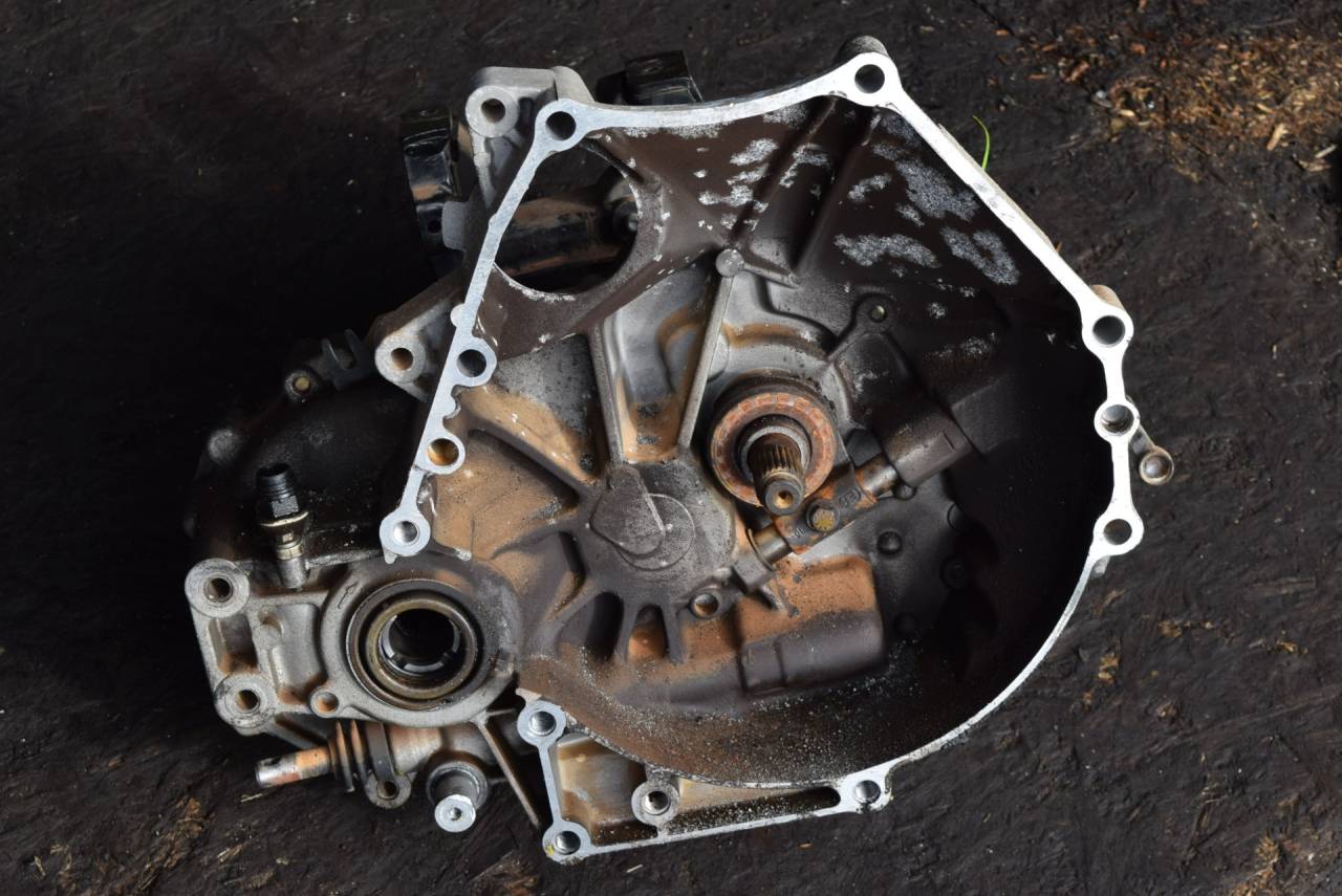 КПП механическая (МКПП) Rover 45 1 поколение 2002, 2.0 л., 20T2N, дизель, МКПП, передний привод, S6BNU - фото №1