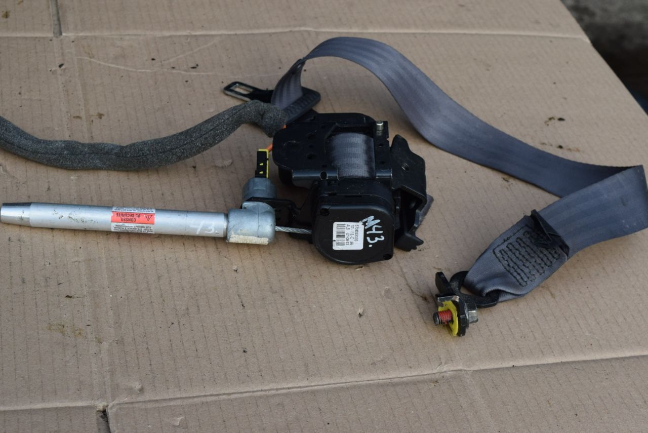 ремень безопасности Volvo XC70 2 поколение 2002, 2.4 л., Ti, B 5244 T3, бензин, АКПП, универсал, полный подключаемый привод, 9478179 - фото №1