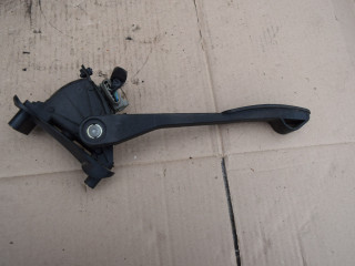 педаль Volvo V70 2 поколение 2001, 2.4 л., i, B 5244 S2, бензин, АКПП, универсал, передний привод, 30636003