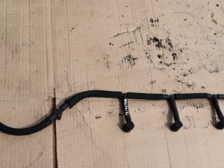 трубка обратки форсунок Volvo S60 2 поколение 2012, 2.0 л., D 5204 T3, дизель, АКПП, седан, передний привод, 31321198, 0445130003