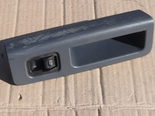 кнопка стеклоподъемника двери задней Volvo V50 1 поколение [рестайлинг] 2010, 1.6 л., D 4164 T, дизель, МКПП, универсал, передний привод, 30773217, 8679477