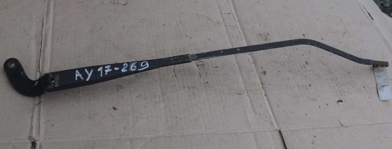 щеткодержатель (поводок стеклоочистителя, дворник) Peugeot 806 1 поколение 1997, 2.0 л., Ti, бензин, МКПП, минивэн - фото №1