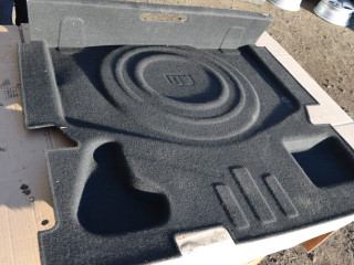 пол багажника Chevrolet Equinox 3 поколение 2020, 1.6 л., 16S, бензин, 84623963