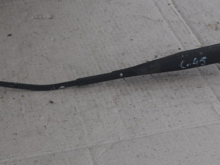 щеткодержатель (поводок стеклоочистителя, дворник) Hyundai Lantra J2 1996, бензин, МКПП, SA611101