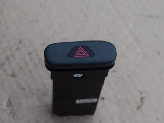 кнопка аварийной сигнализации Volvo XC70 1 поколение 1999, 2.4 л., Ti, B 5244 T, бензин, АКПП, универсал, полный подключаемый привод, 8622091