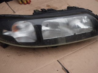 фара правая Volvo V70 2 поколение 2001, 2.4 л., i, B 5244 S2, бензин, АКПП, универсал, передний привод, 8620687