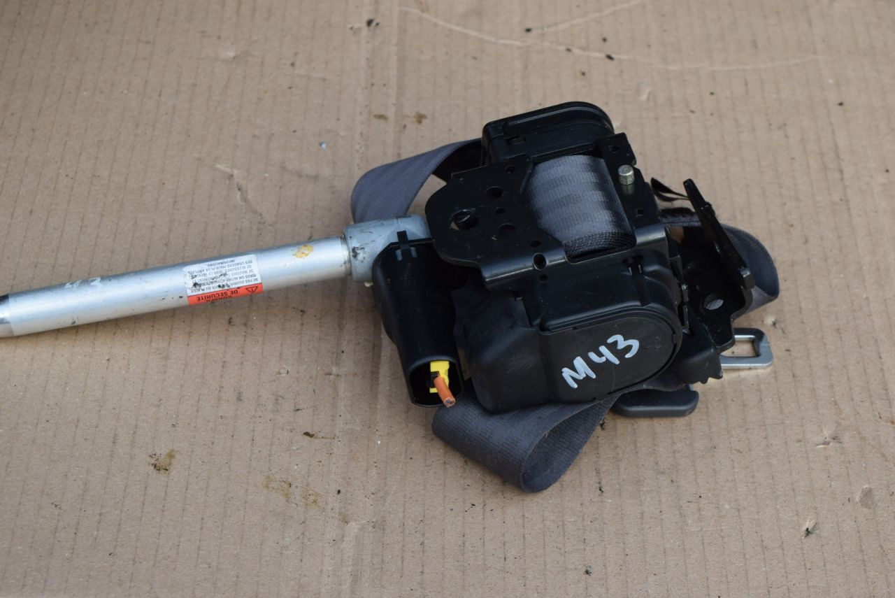 ремень безопасности Volvo XC70 2 поколение 2002, 2.4 л., Ti, B 5244 T3, бензин, АКПП, универсал, полный подключаемый привод, 9478185 - фото №1