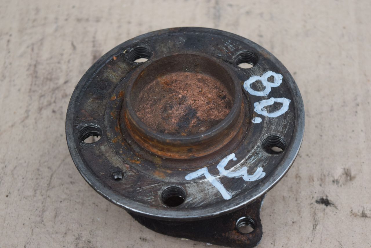 ступица задняя Volvo V70 2 поколение 2001, 2.4 л., i, B 5244 S2, бензин, АКПП, универсал, передний привод - фото №1